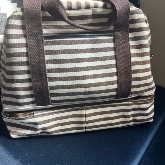 ❣️Henri Bendel Brown and White Striped ~ Weekender Bag❣️ - Picture 3 of 7